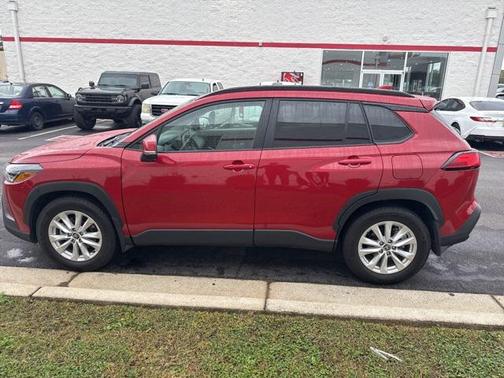 2023 Toyota Corolla Cross LE