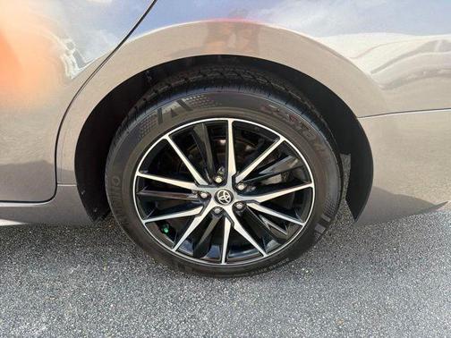Predawn Gray Mica 2024 Toyota Camry SE