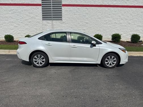 2025 Toyota Corolla Hybrid SE