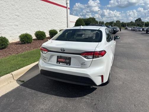 2025 Toyota Corolla Hybrid SE