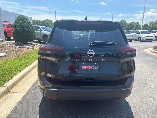 Super Black 2025 Nissan Rogue SV