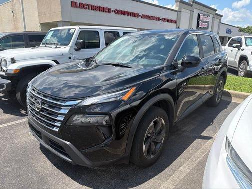 Super Black 2025 Nissan Rogue SV