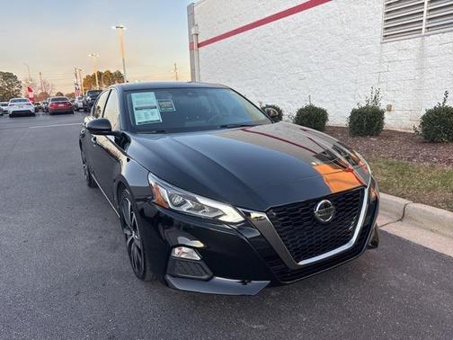 2020 Nissan Altima SR FWD