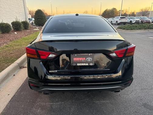 2020 Nissan Altima SR FWD