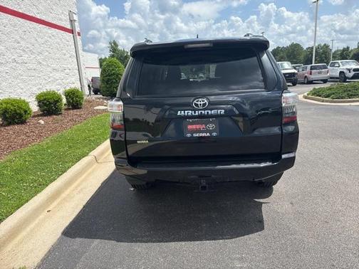2024 Toyota 4Runner SR5