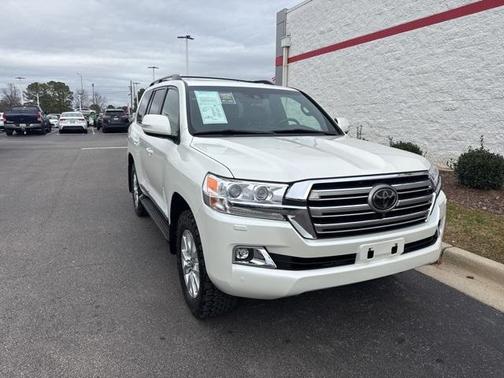 2018 Toyota Land Cruiser Base