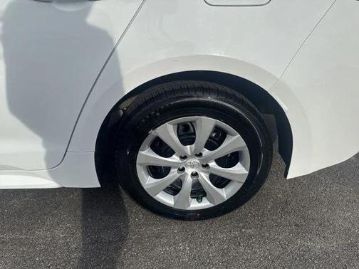 Ice Cap 2024 Toyota Corolla LE