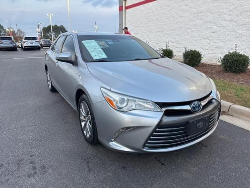 2017 Toyota Camry Hybrid XLE