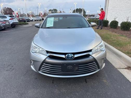 2017 Toyota Camry Hybrid XLE