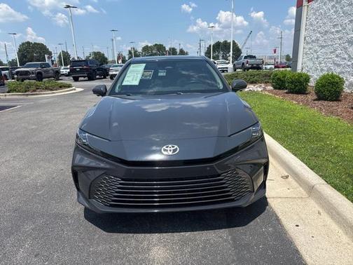2025 Toyota Camry XLE