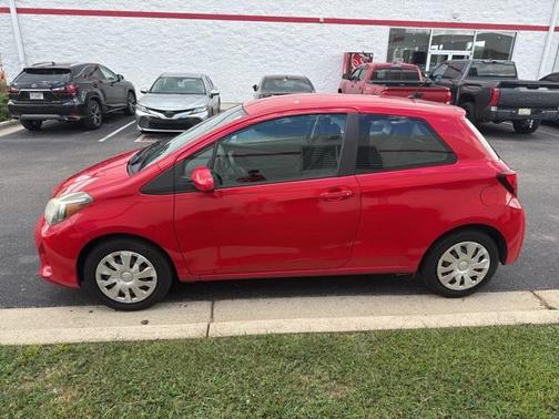 2015 Toyota Yaris L