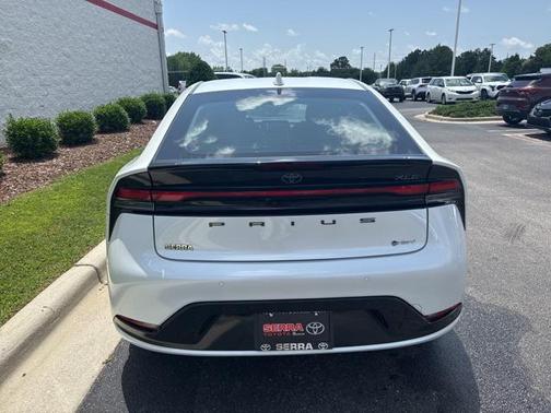 2024 Toyota Prius XLE