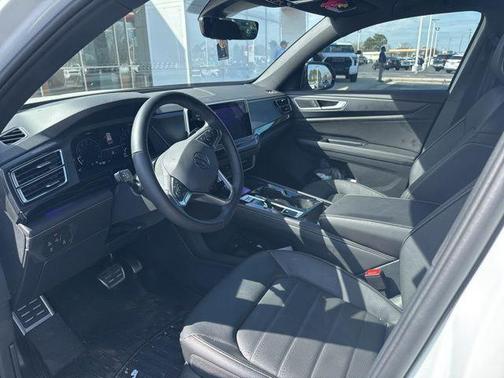 2025 Volkswagen Atlas Cross Sport 2.0T SEL