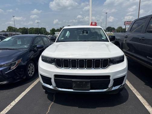 2023 Jeep Grand Cherokee L Laredo