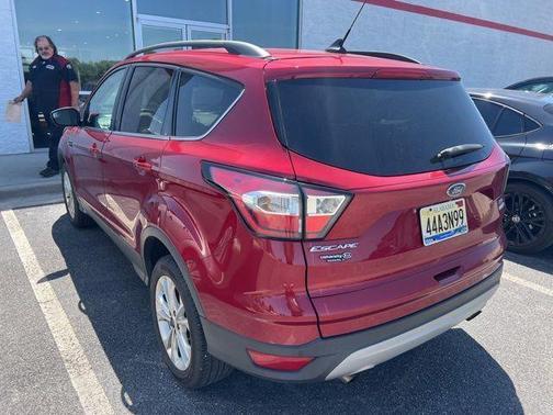 RUBY RED METALLIC TINTED CC 2018 Ford Escape SEL