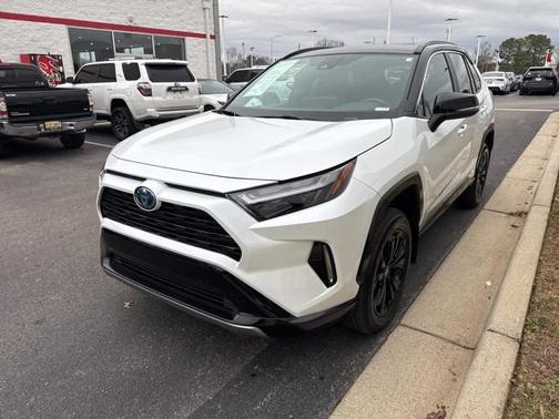 2024 Toyota RAV4 Hybrid SE