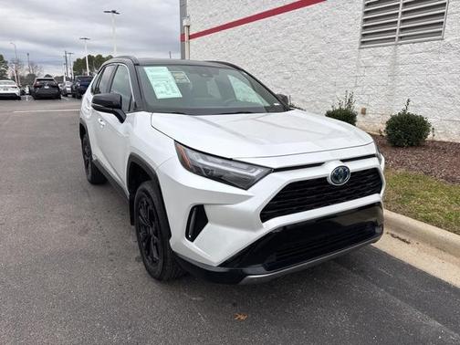 2024 Toyota RAV4 Hybrid SE
