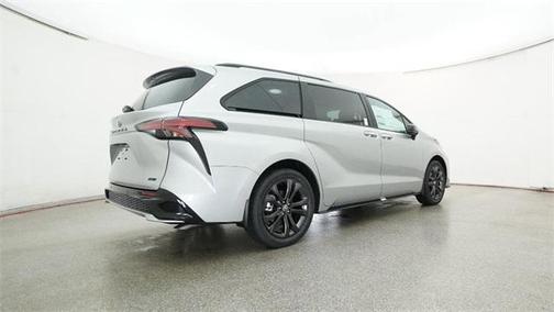 2025 Toyota Sienna XSE 7 Passenger