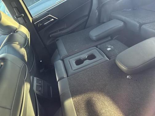 2024 Mitsubishi Outlander SE Black Edition w/Pano Roof S-AWC