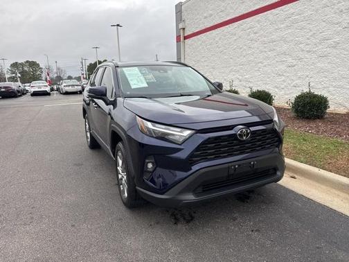 2022 Toyota RAV4 XLE Premium