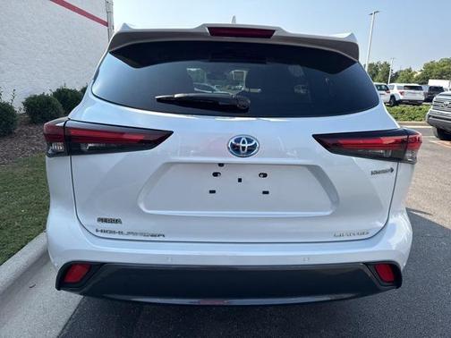2024 Toyota Highlander Hybrid Limited
