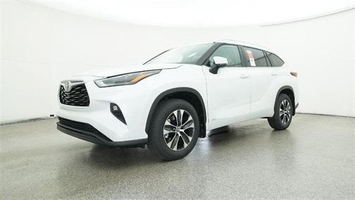 2026 Toyota Highlander Hybrid XLE