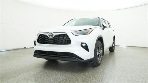 2026 Toyota Highlander Hybrid XLE