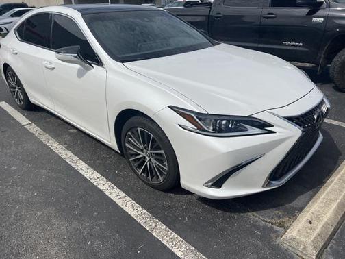 2023 Lexus ES 350 Base