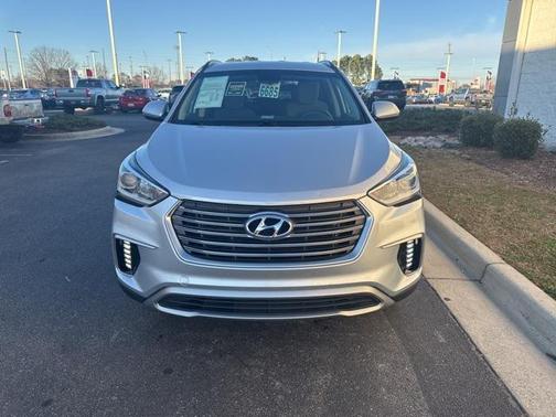 2018 Hyundai SANTA FE SE