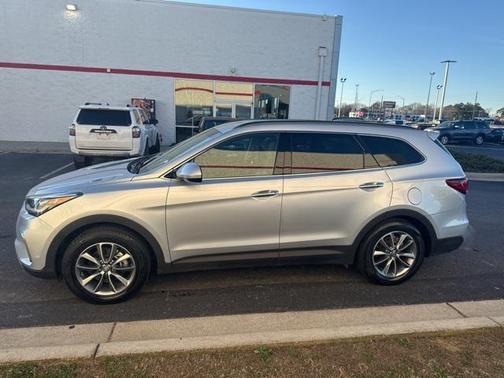 2018 Hyundai SANTA FE SE