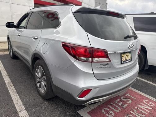 2018 Hyundai SANTA FE SE