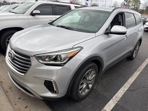 2018 Hyundai SANTA FE SE