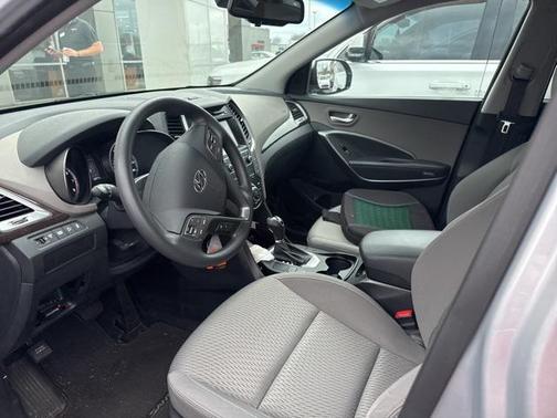 2018 Hyundai SANTA FE SE