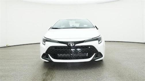2025 Toyota Corolla Hatchback SE