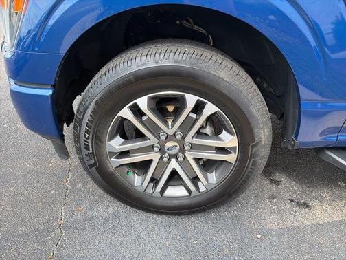 ATLAS BLUE METALLIC 2022 Ford F-150 XL