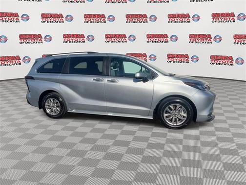 2024 Toyota Sienna XLE 7 Passenger