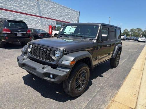 Granite Crystal Metallic Clearcoat 2025 Jeep Wrangler Sport S