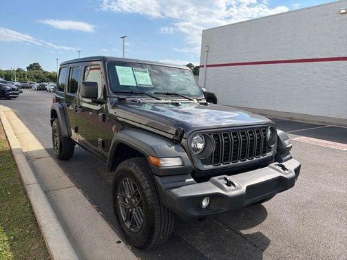 Granite Crystal Metallic Clearcoat 2025 Jeep Wrangler Sport S
