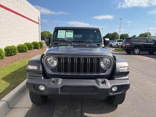 Granite Crystal Metallic Clearcoat 2025 Jeep Wrangler Sport S