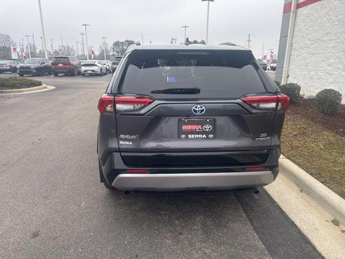 2024 Toyota RAV4 Hybrid SE