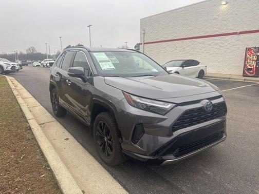 2024 Toyota RAV4 Hybrid SE