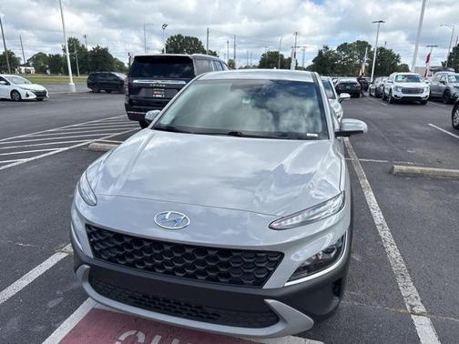 2022 Hyundai KONA SE