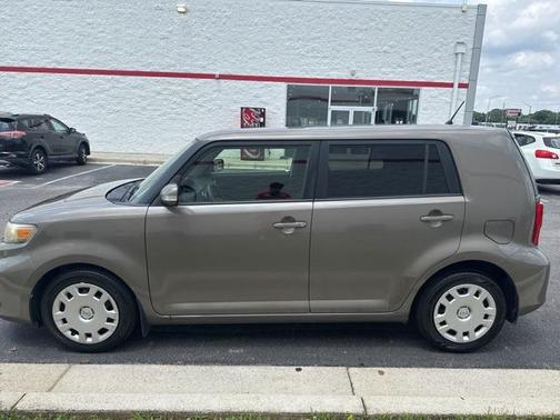 2012 Scion xB Release Series 9.0