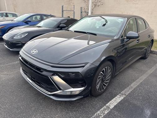 2025 Hyundai SONATA Hybrid SE