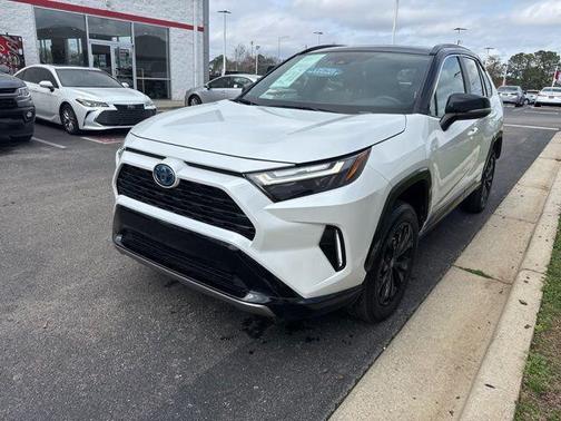 2023 Toyota RAV4 Hybrid SE