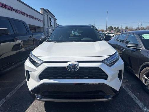 2023 Toyota RAV4 Hybrid SE