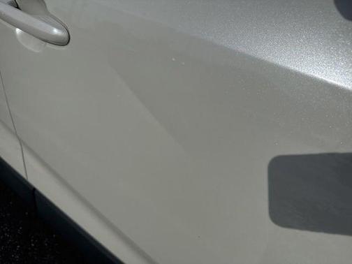 Blizzard Pearl 2022 Toyota RAV4 XLE Premium