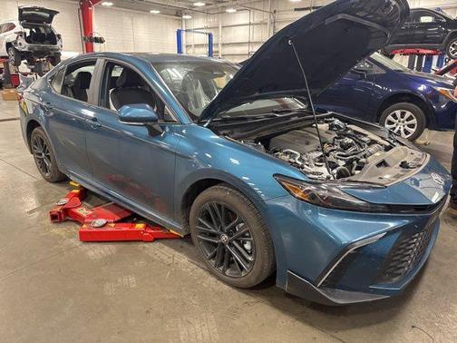 Ocean Gem 2025 Toyota Camry SE