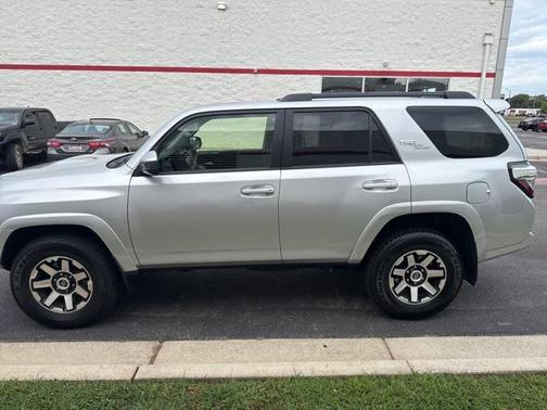 2024 Toyota 4Runner TRD Off Road
