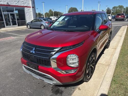 2024 Mitsubishi Outlander SE Black Edition w/Pano Roof S-AWC